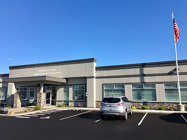 image of the outside of the Yakima Community Justice Center building